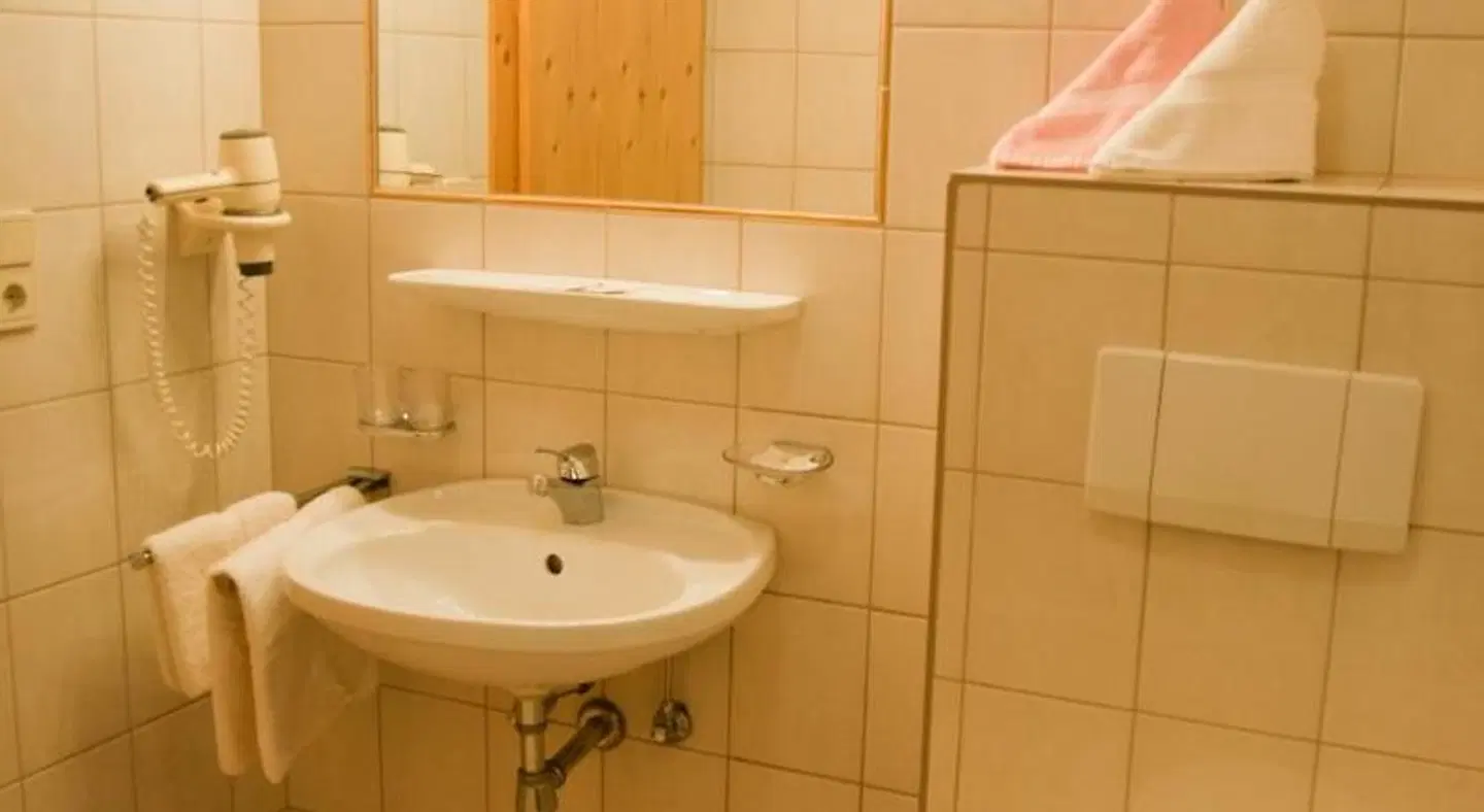 Bäckelar Wirt Badezimmer