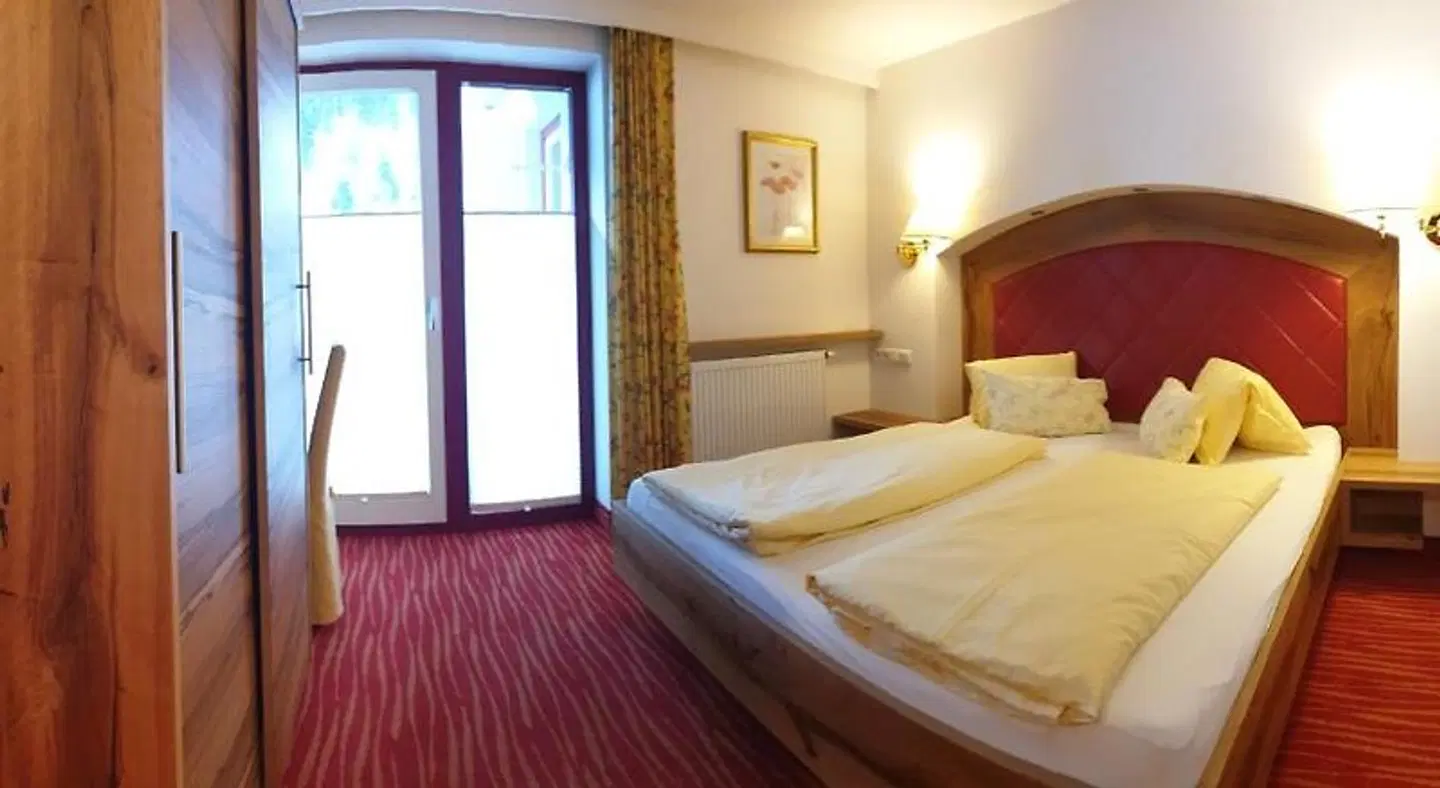 Alpenrose ROOM_EXAMPLE