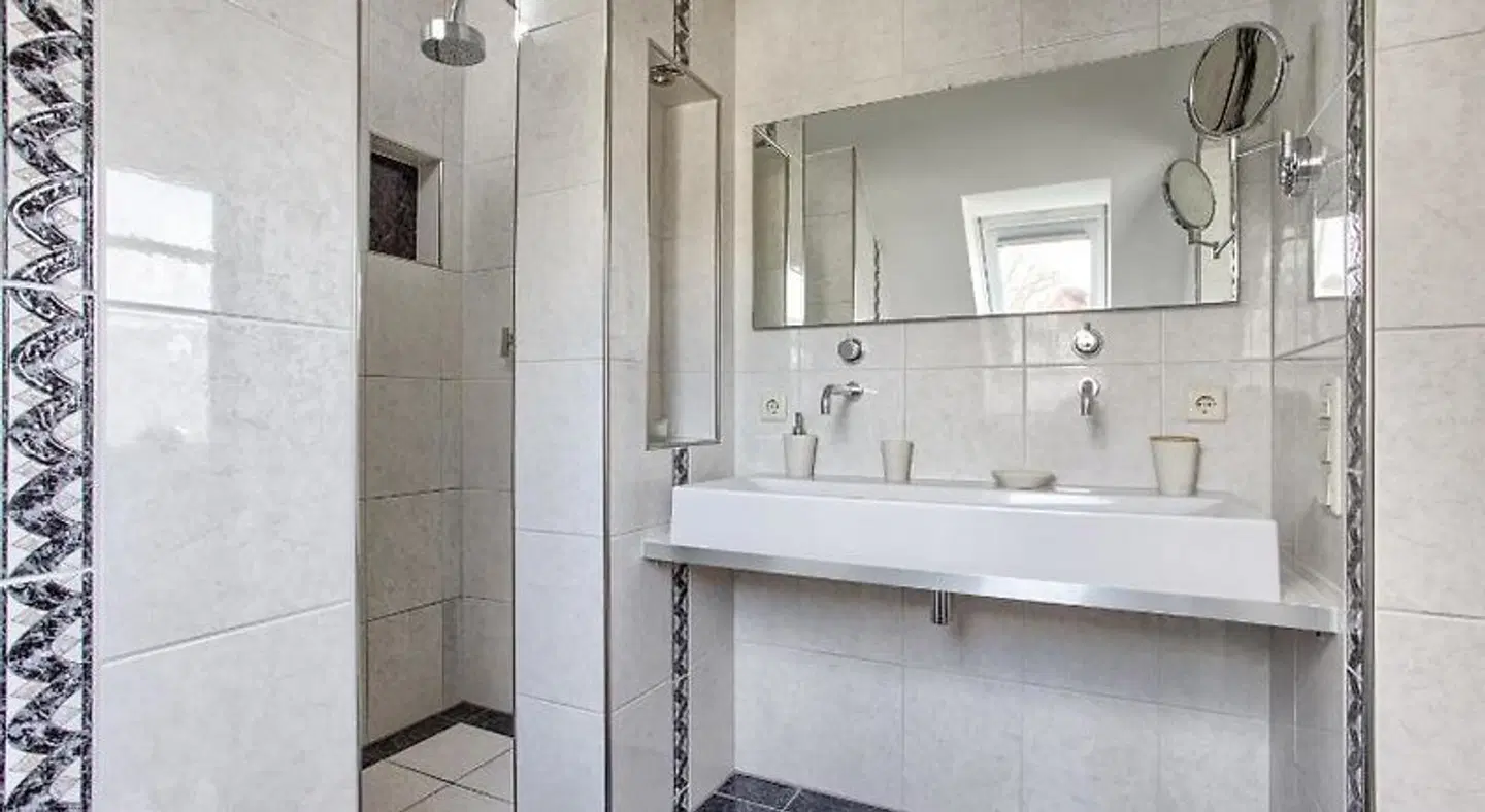Villa Eltins Badezimmer