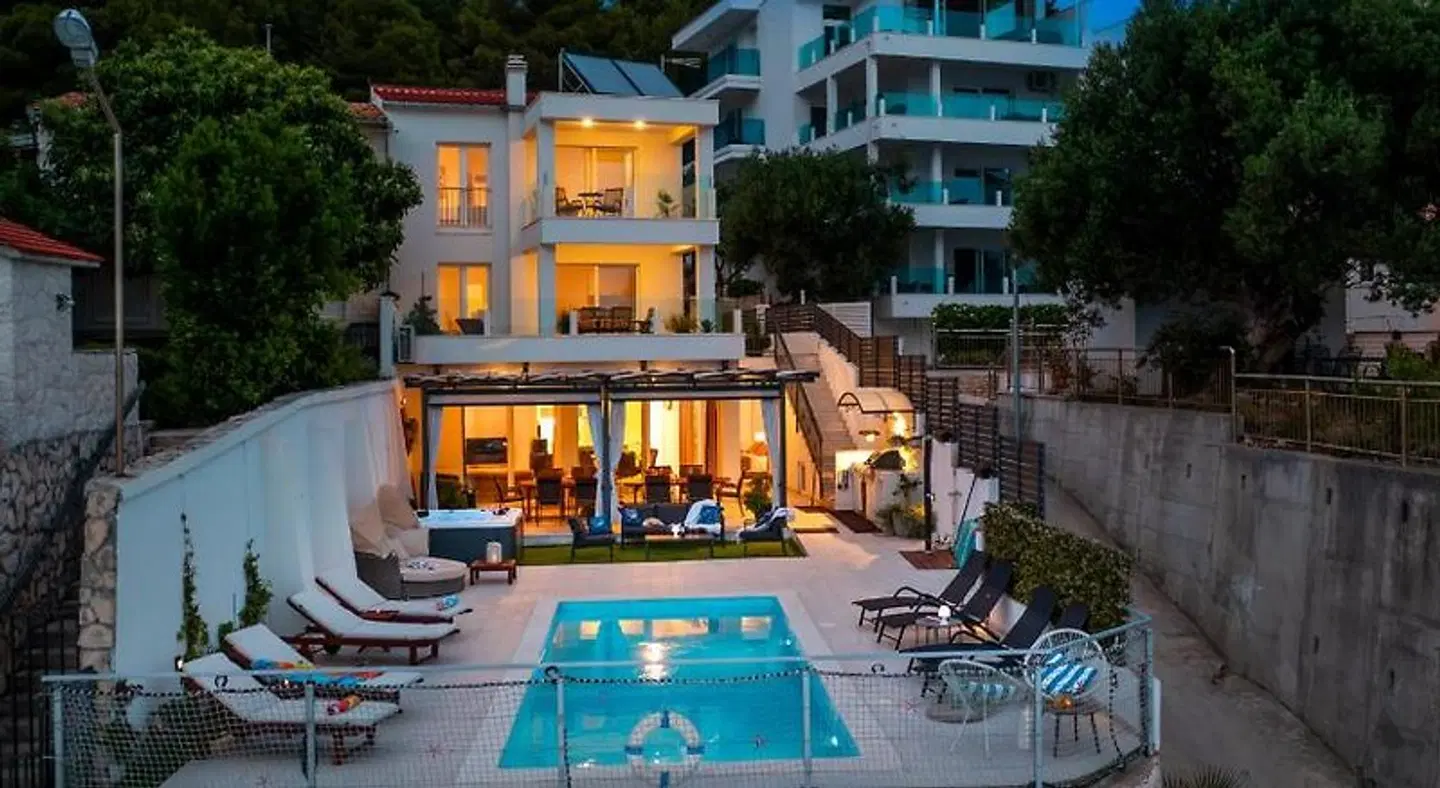 Villa Perina OUTDOOR_POOL