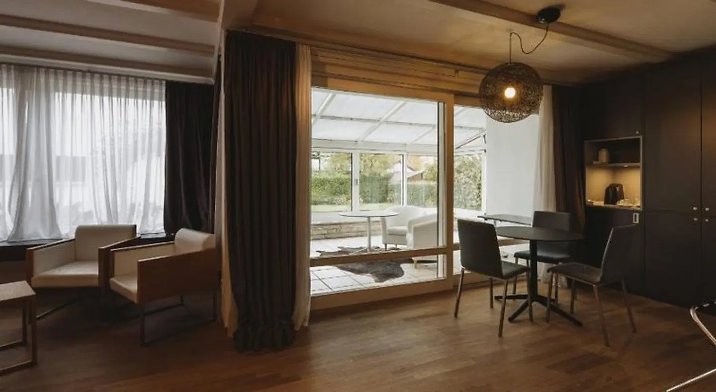 Eckert ROOM_EXAMPLE