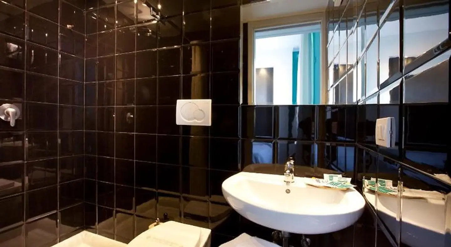 Sorrento Apartments Badezimmer