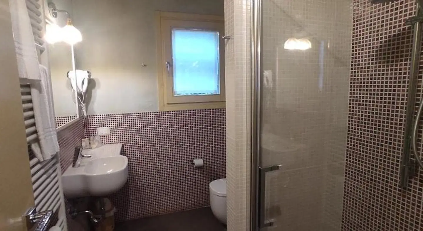 6 Porte Guesthouse Badezimmer