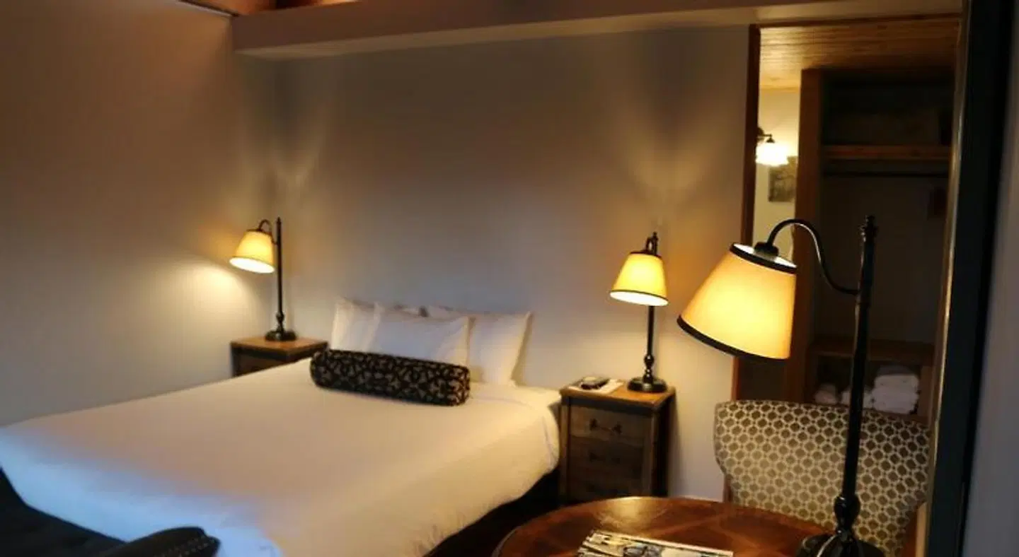 Timbers Motel ROOM_EXAMPLE