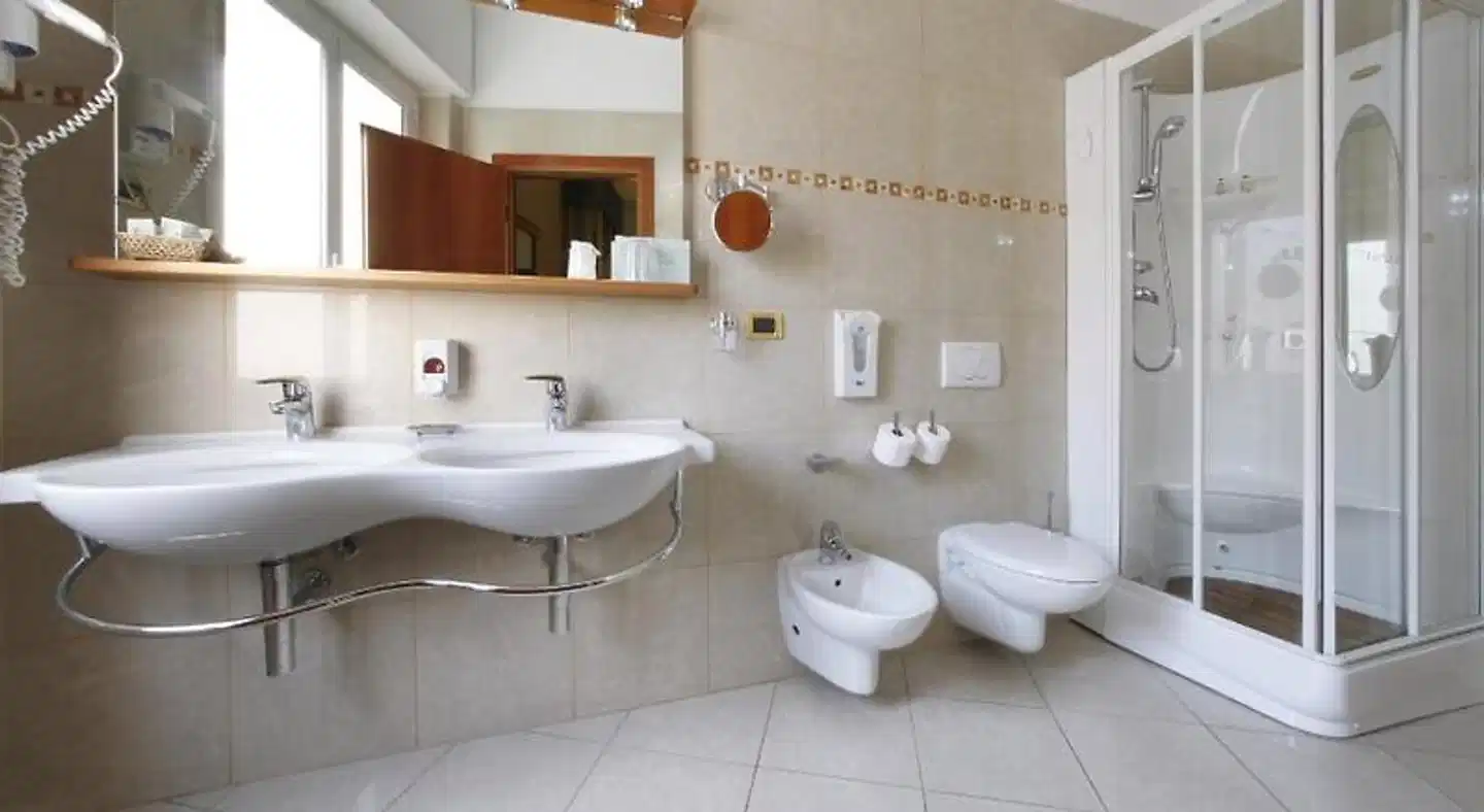 Hotel Ristorante Toscana Badezimmer