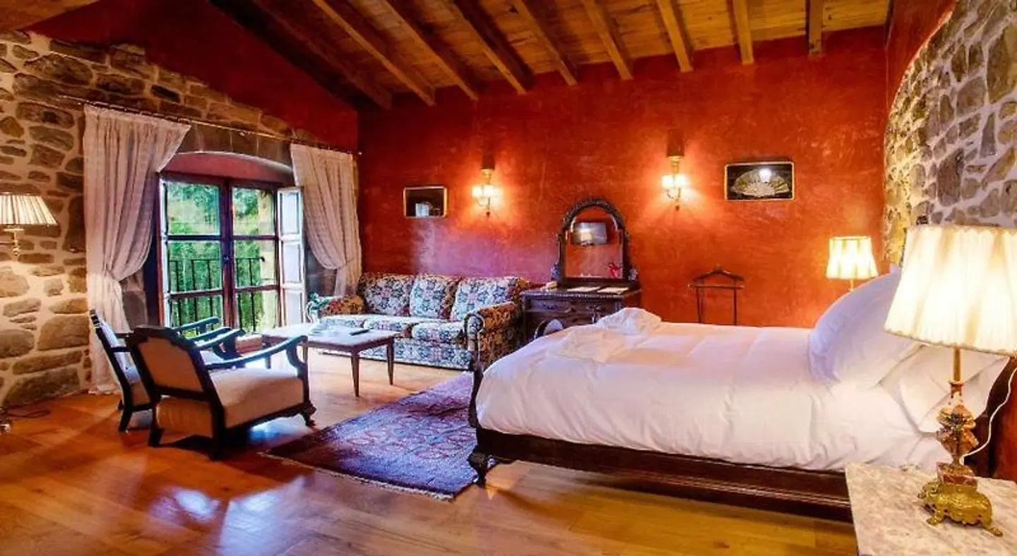 Palacio La Cajiga ROOM_EXAMPLE