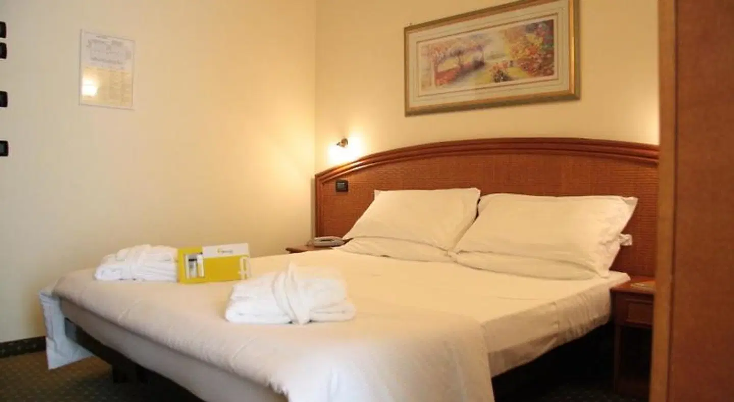 Hotel Ambassador ROOM_EXAMPLE