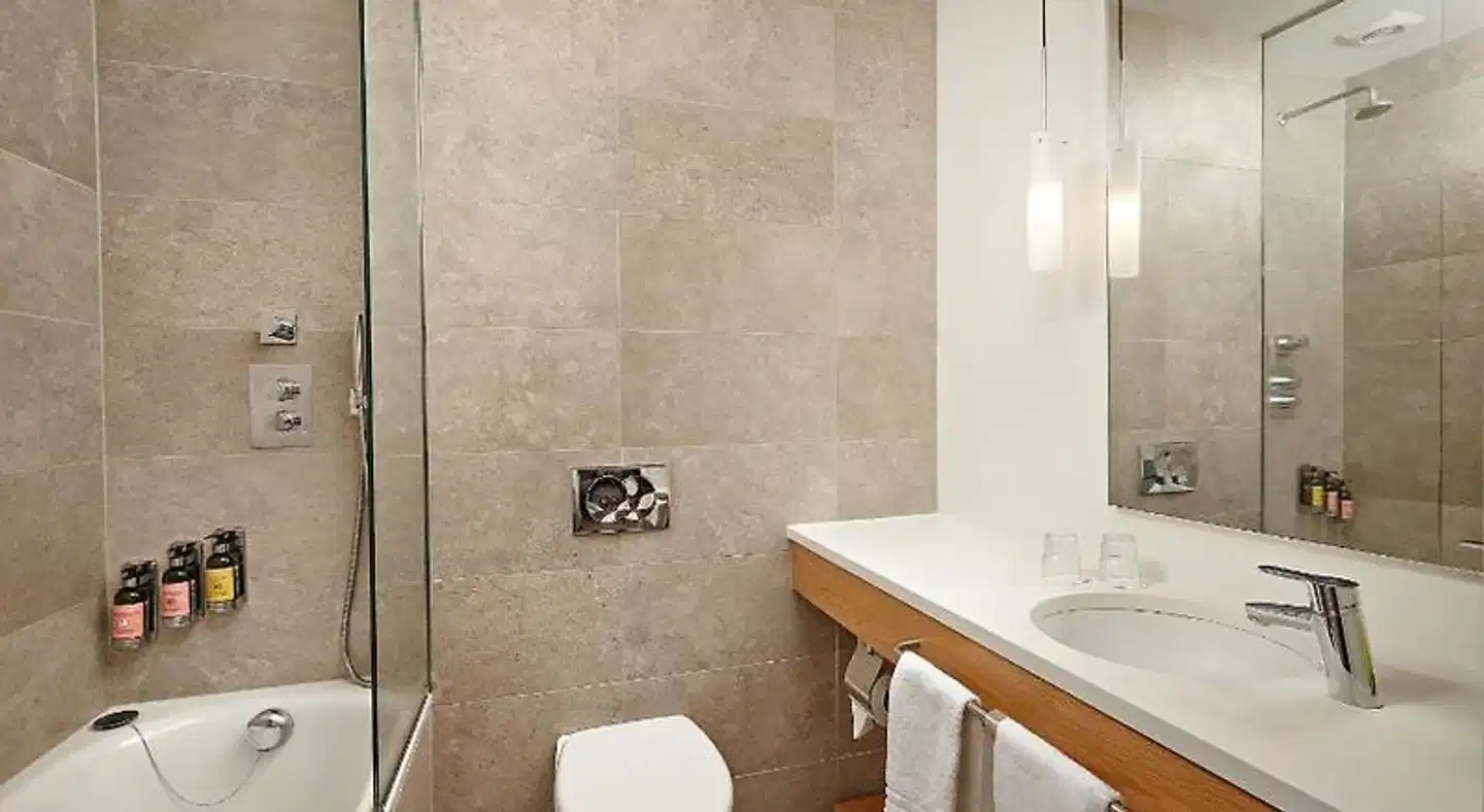 Icelandair Hotel Hamar Badezimmer