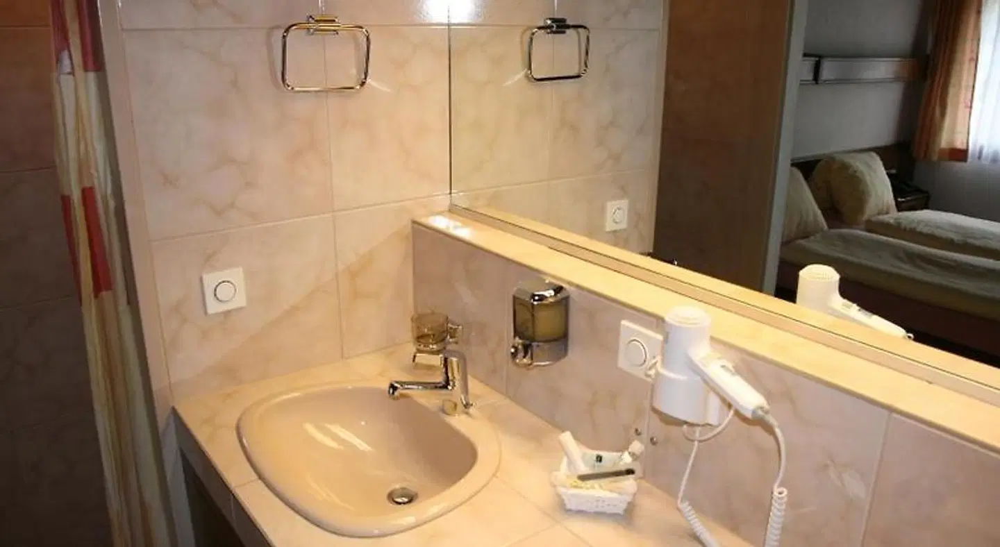 Glärnischhof Badezimmer