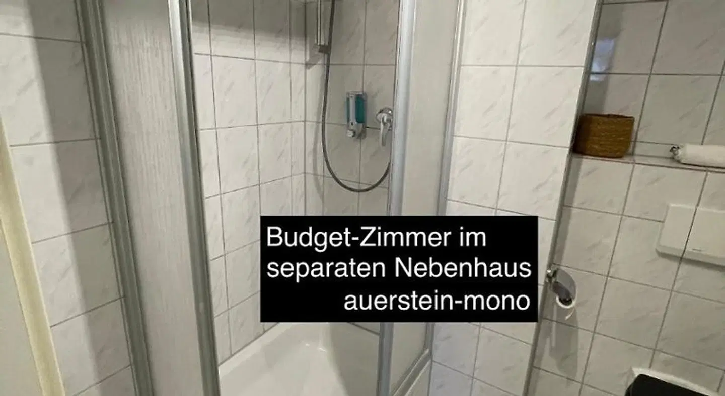 Hotel Auerstein Badezimmer