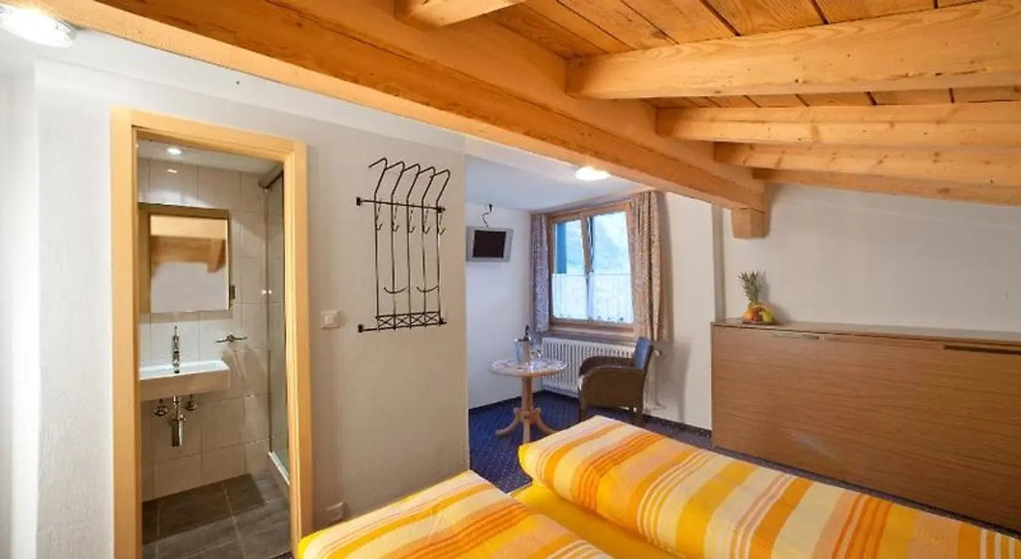 Cresta ROOM_EXAMPLE