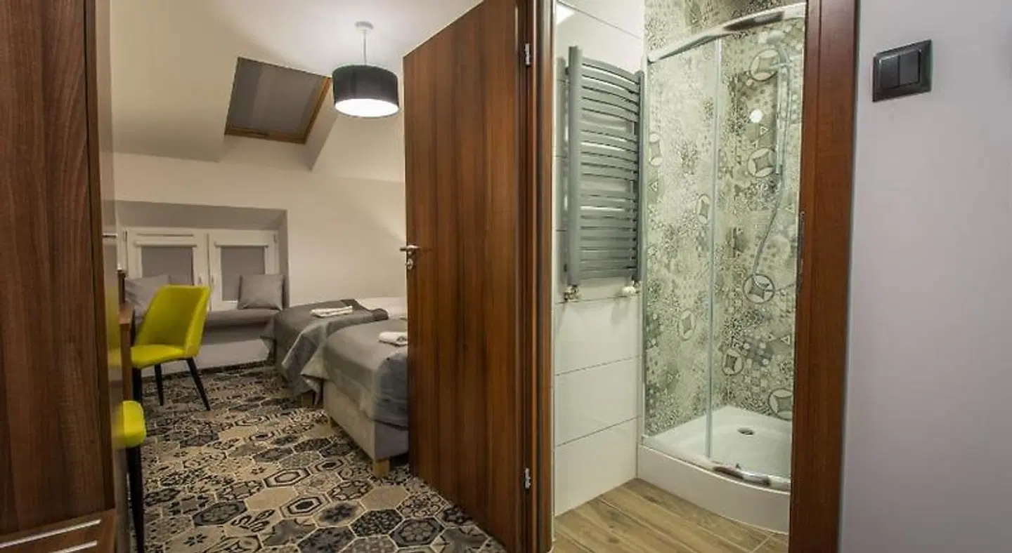 Hotel Lavender Badezimmer