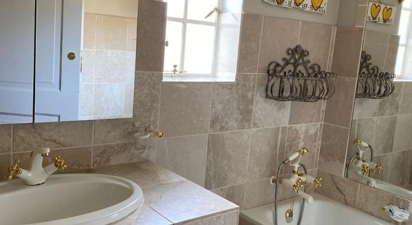 The Browns' Luxury Guest Suites Badezimmer