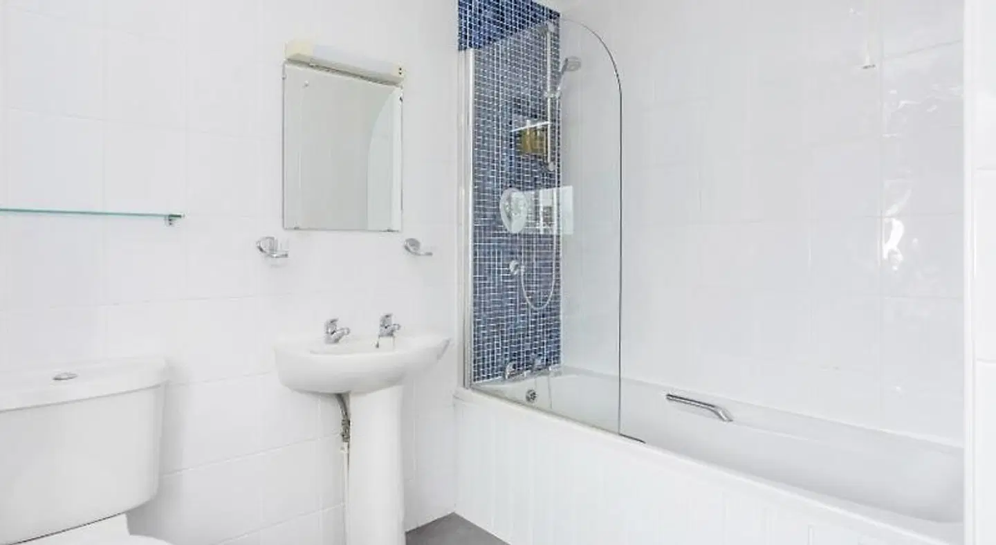 The Kilbirnie Hotel Badezimmer