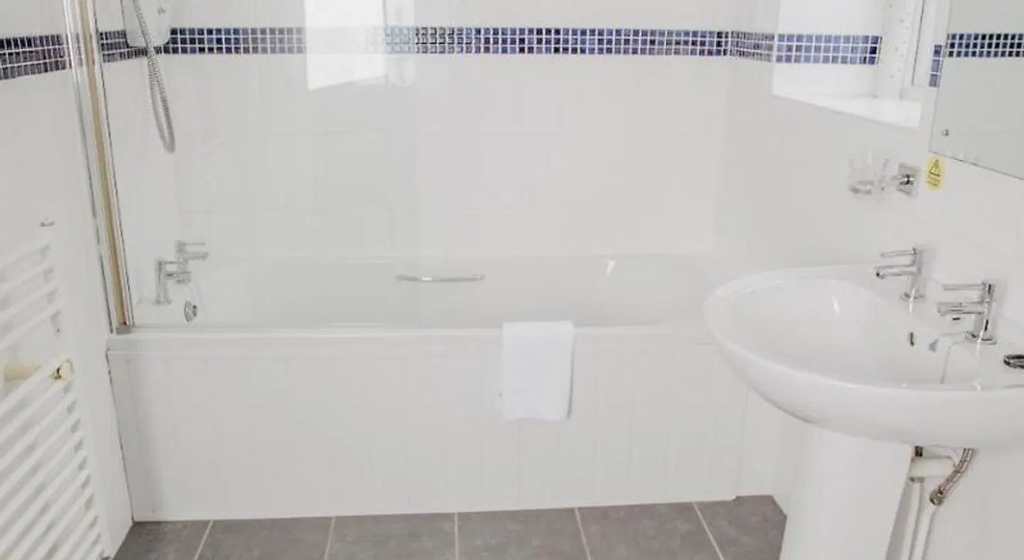 The Kilbirnie Hotel Badezimmer