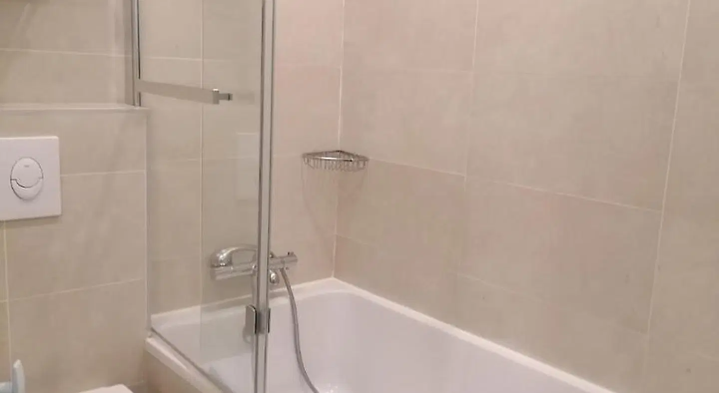 Hotel Du Centre Badezimmer