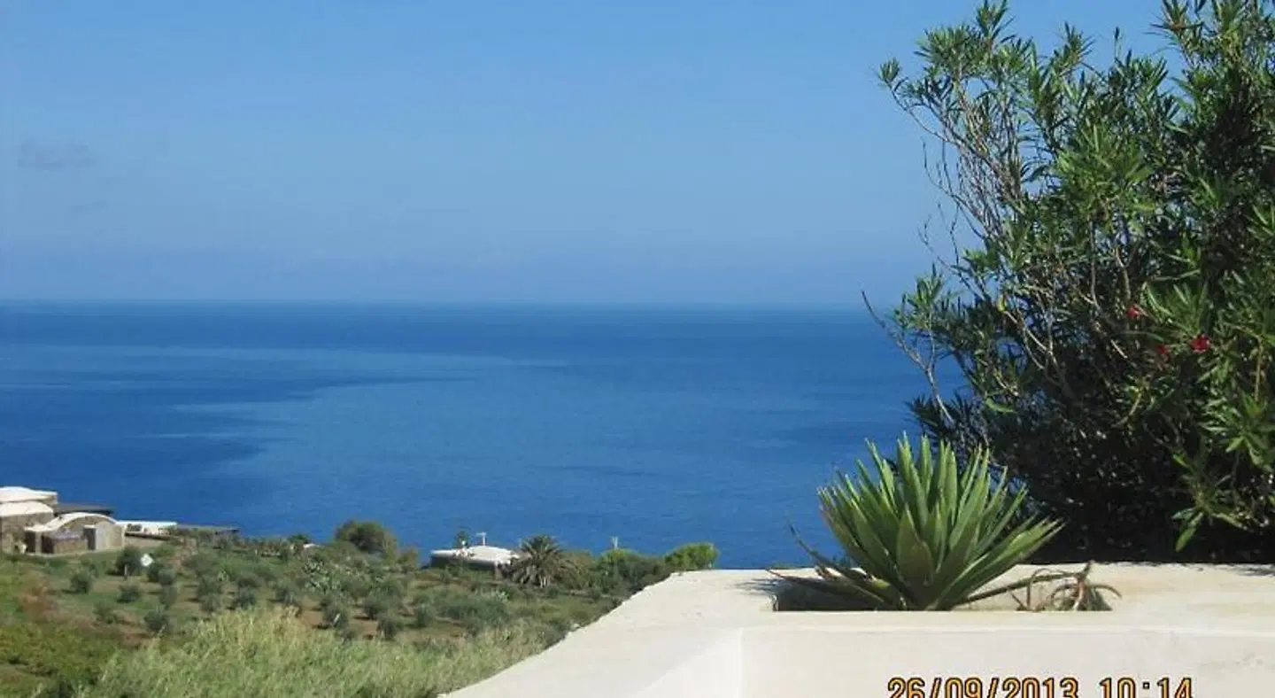 I Dammusi di Punta Karace Strand
