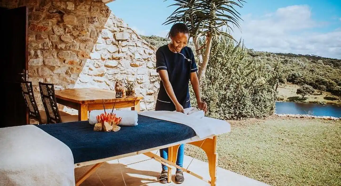 African Safari Lodge Personen