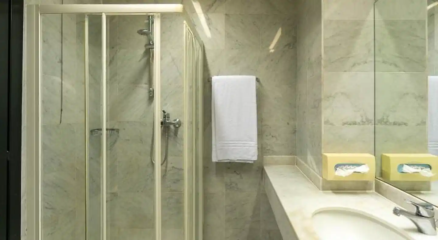 Saccardi Quadrante Europa Badezimmer