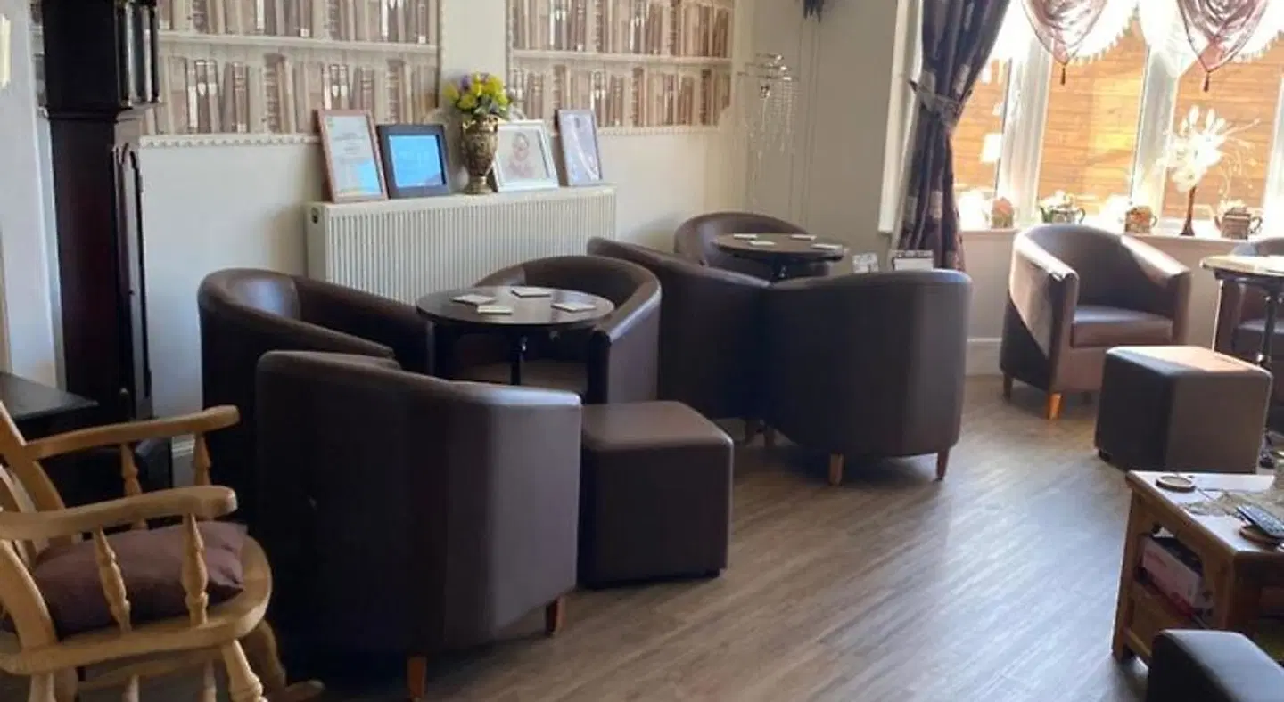Barons Court LOUNGE_LOBBY