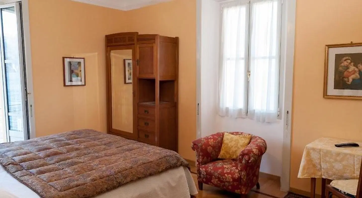 Olivedo ROOM_EXAMPLE