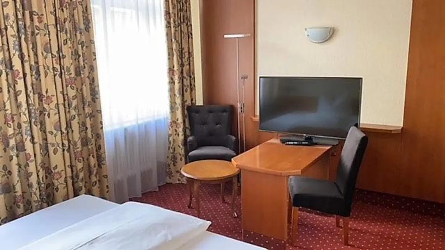 Bayerischer Hof ROOM_EXAMPLE