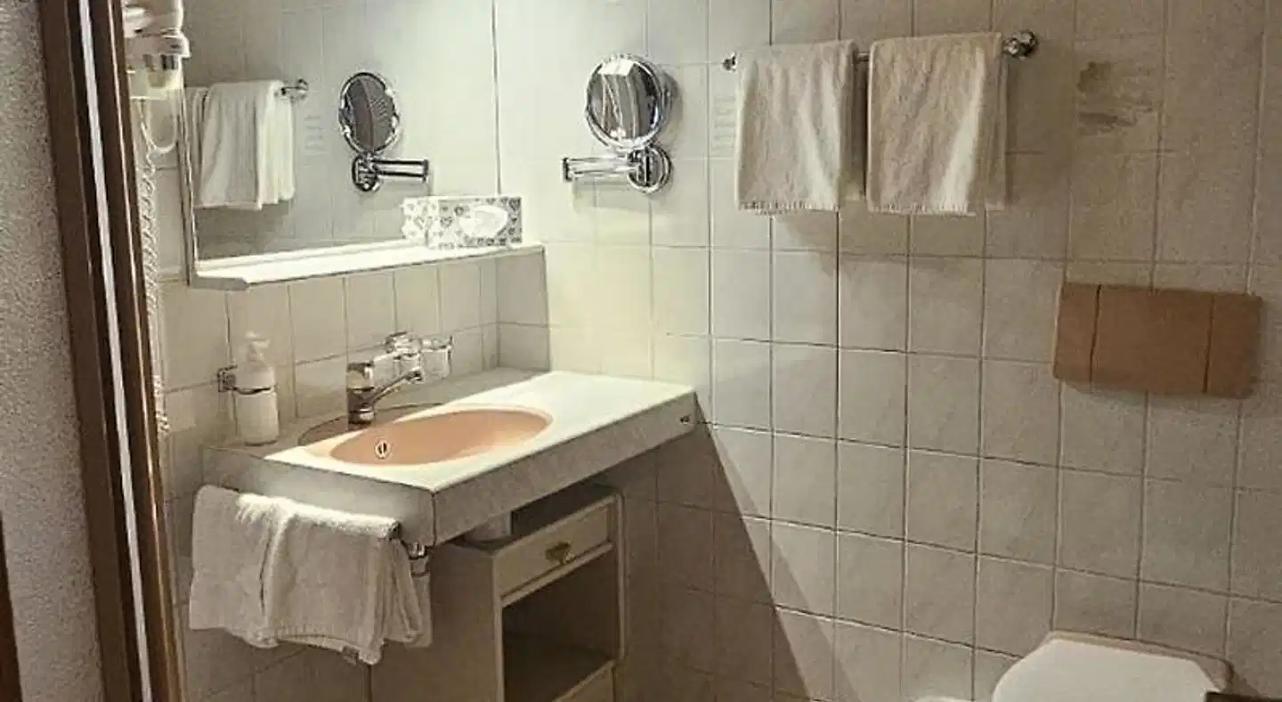 Berghof Amaranth Badezimmer