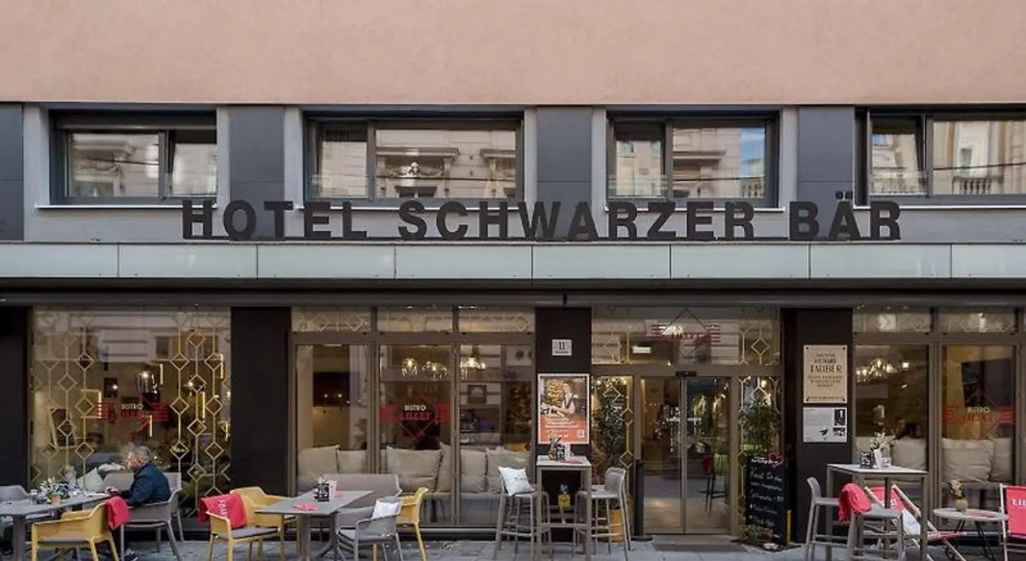 Zum schwarzen Bären Terrasse