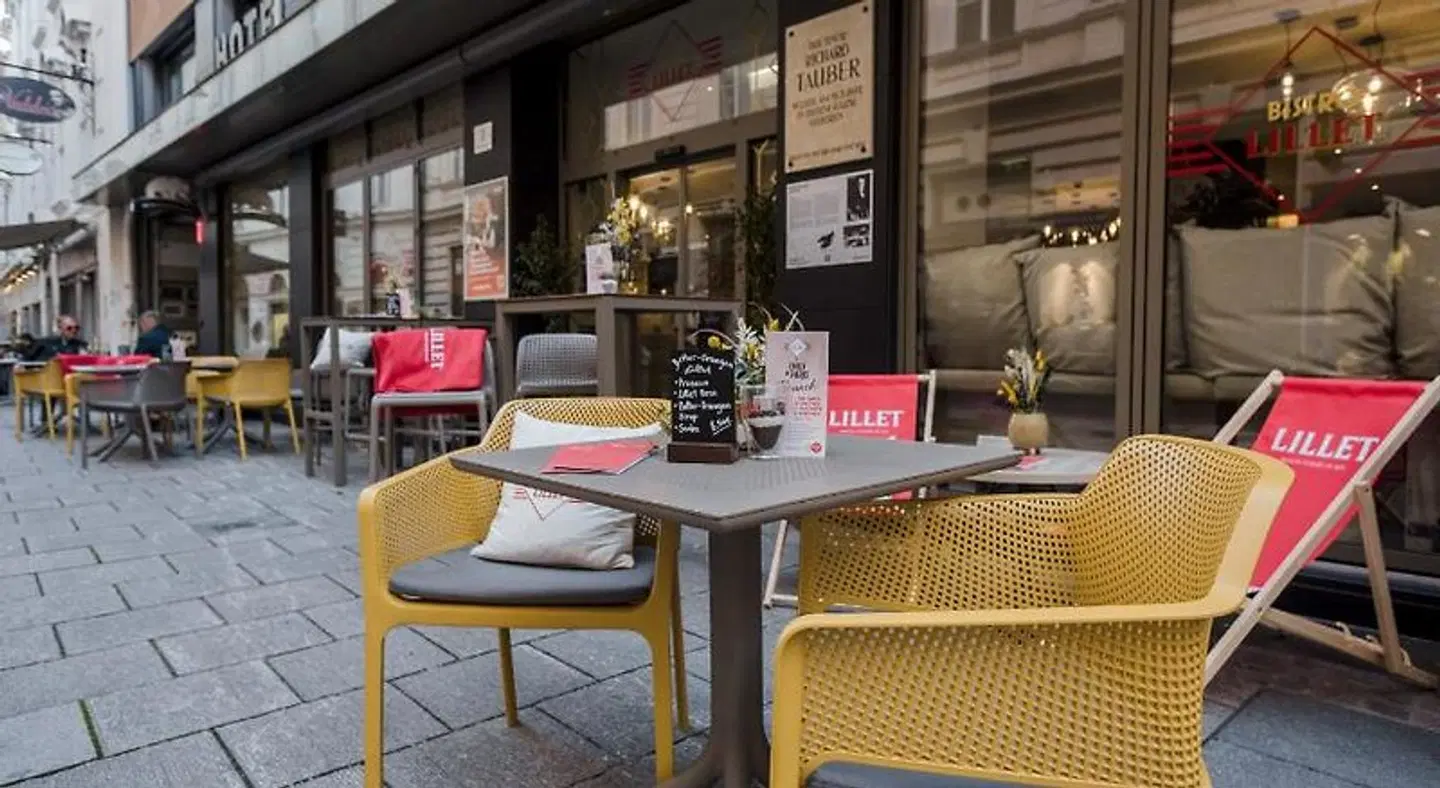 Zum schwarzen Bären Terrasse