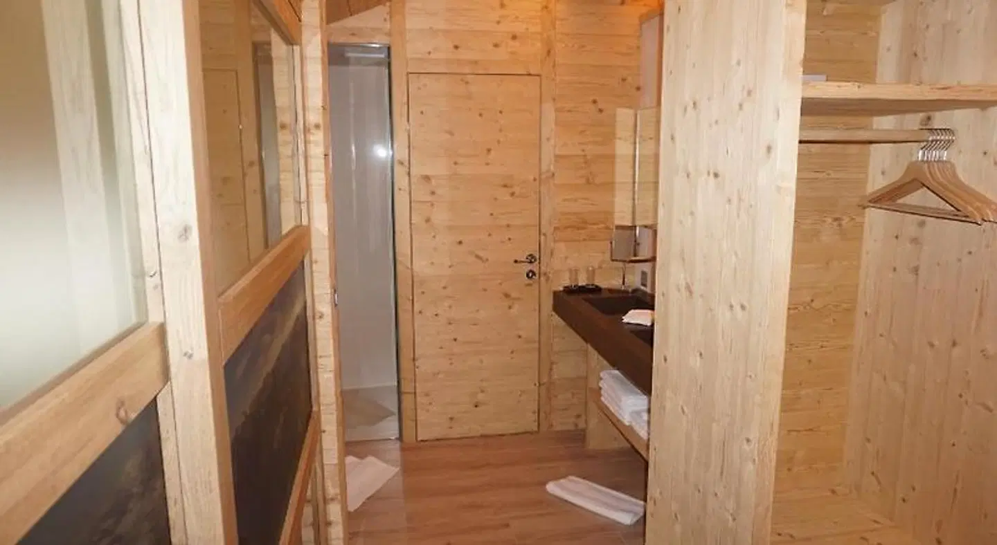 Caschu Alp Boutique Design Hotel Stoos Badezimmer