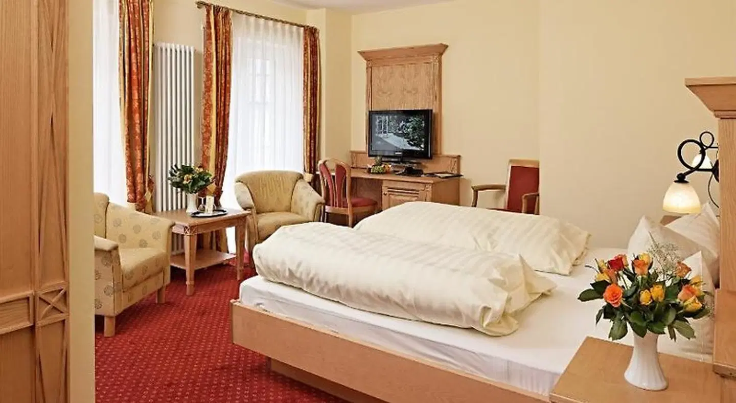 Post ROOM_EXAMPLE