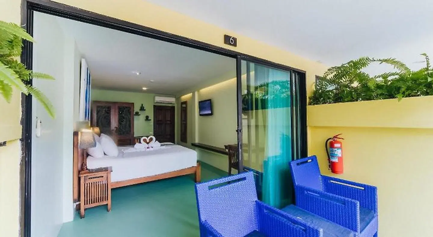 CC's Hideaway ROOM_EXAMPLE