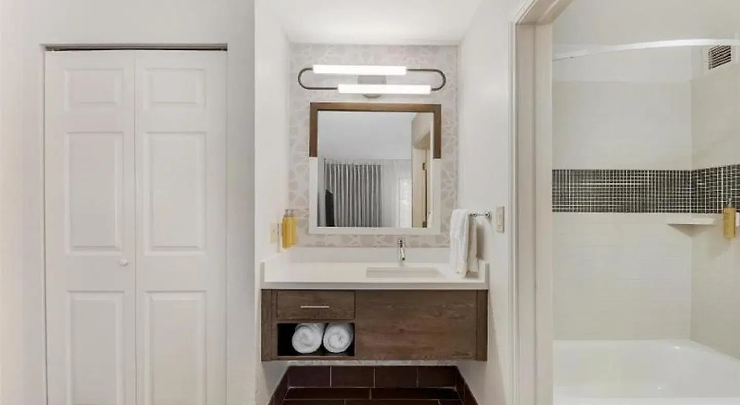 Sonesta ES Suites Austin The Domain Area Badezimmer