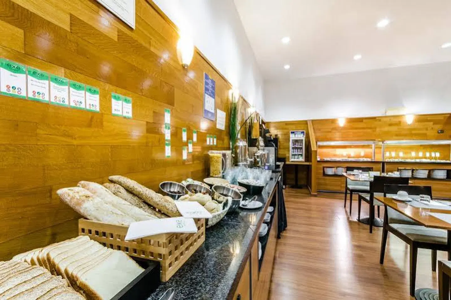 Exe Parc del Valles Restaurant