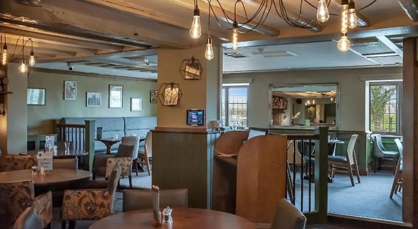 The Throckmorton LOUNGE_LOBBY