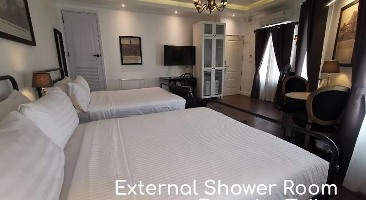 Double Bed Hotel Wohnbeispiel