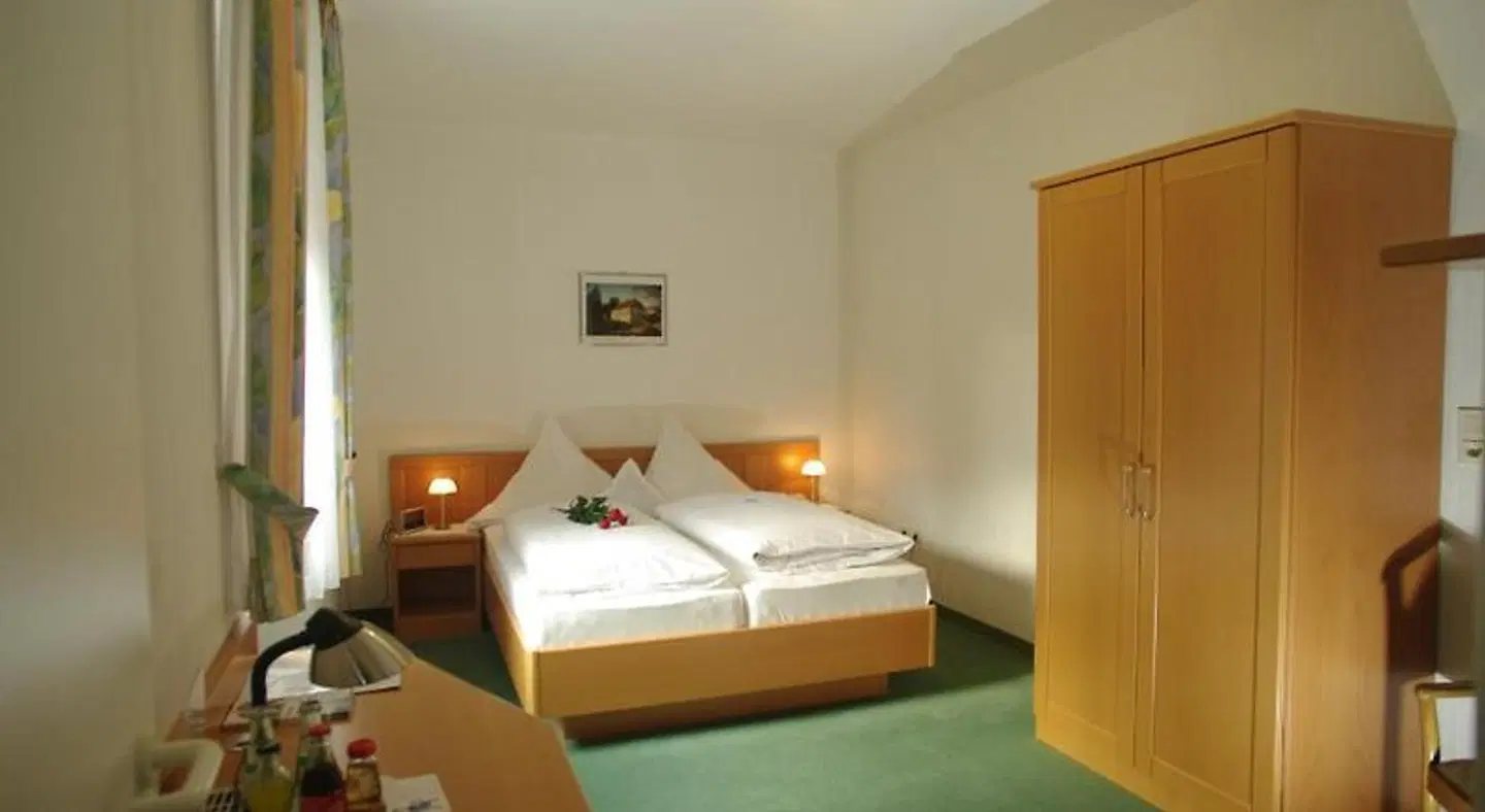 Hotel-Restaurant Räuber Lippoldskrug ROOM_EXAMPLE
