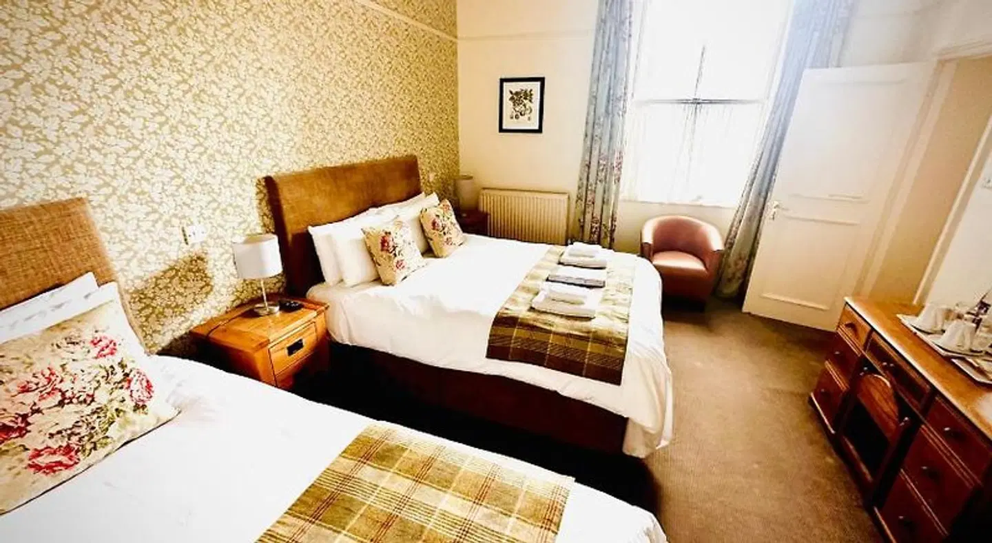 George Hotel ROOM_EXAMPLE