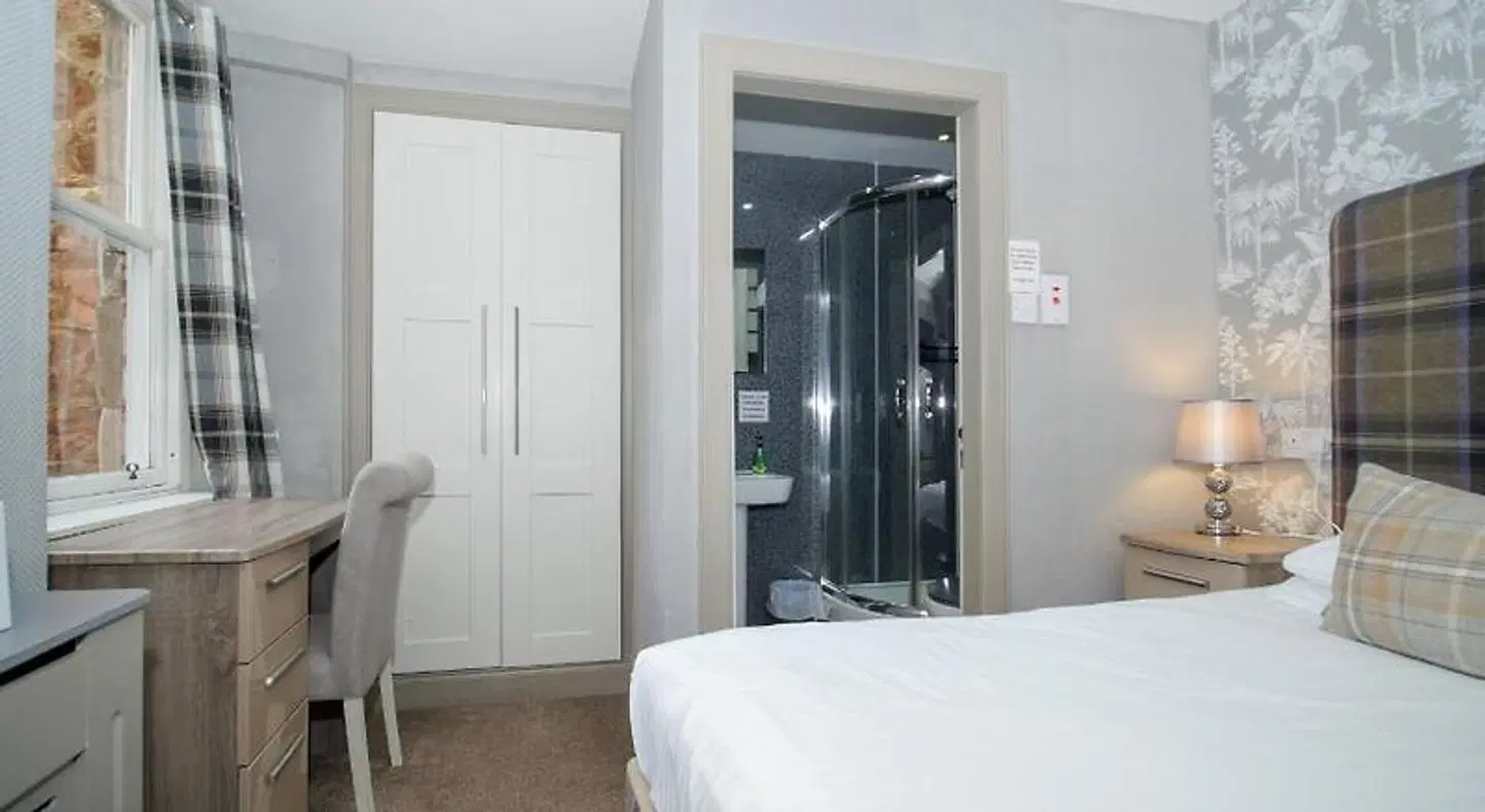 The Redcliffe ROOM_EXAMPLE