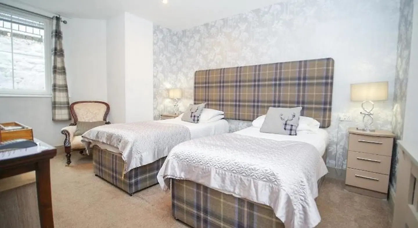 The Redcliffe ROOM_EXAMPLE