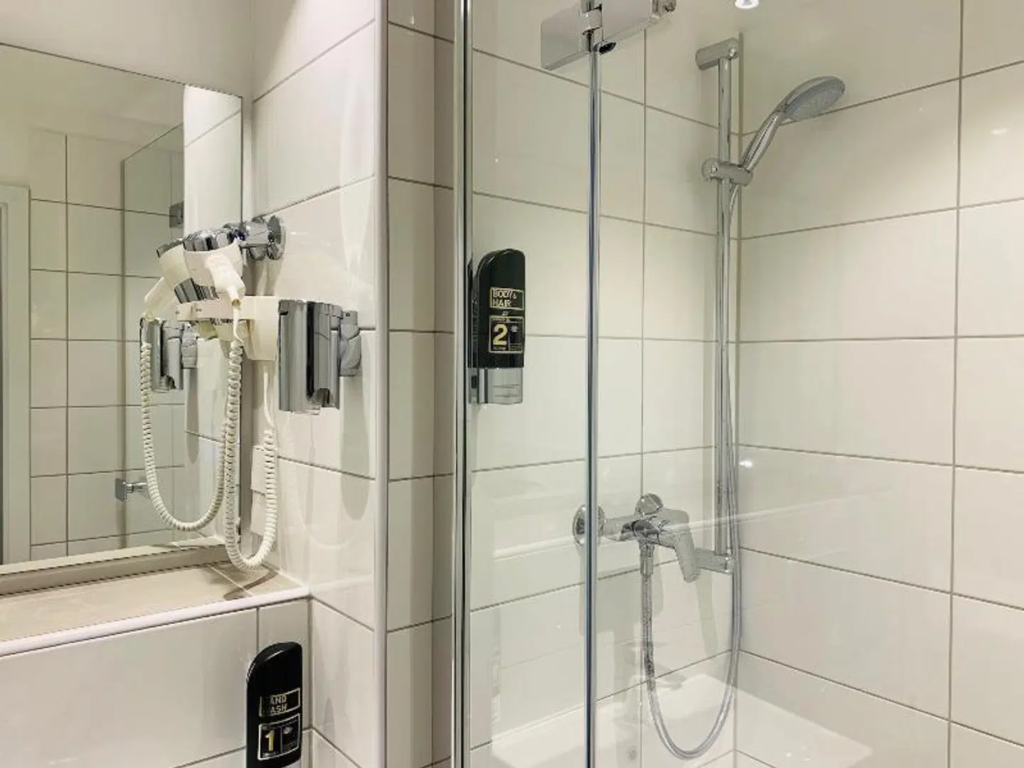 Hotel B54 Heidelberg Badezimmer