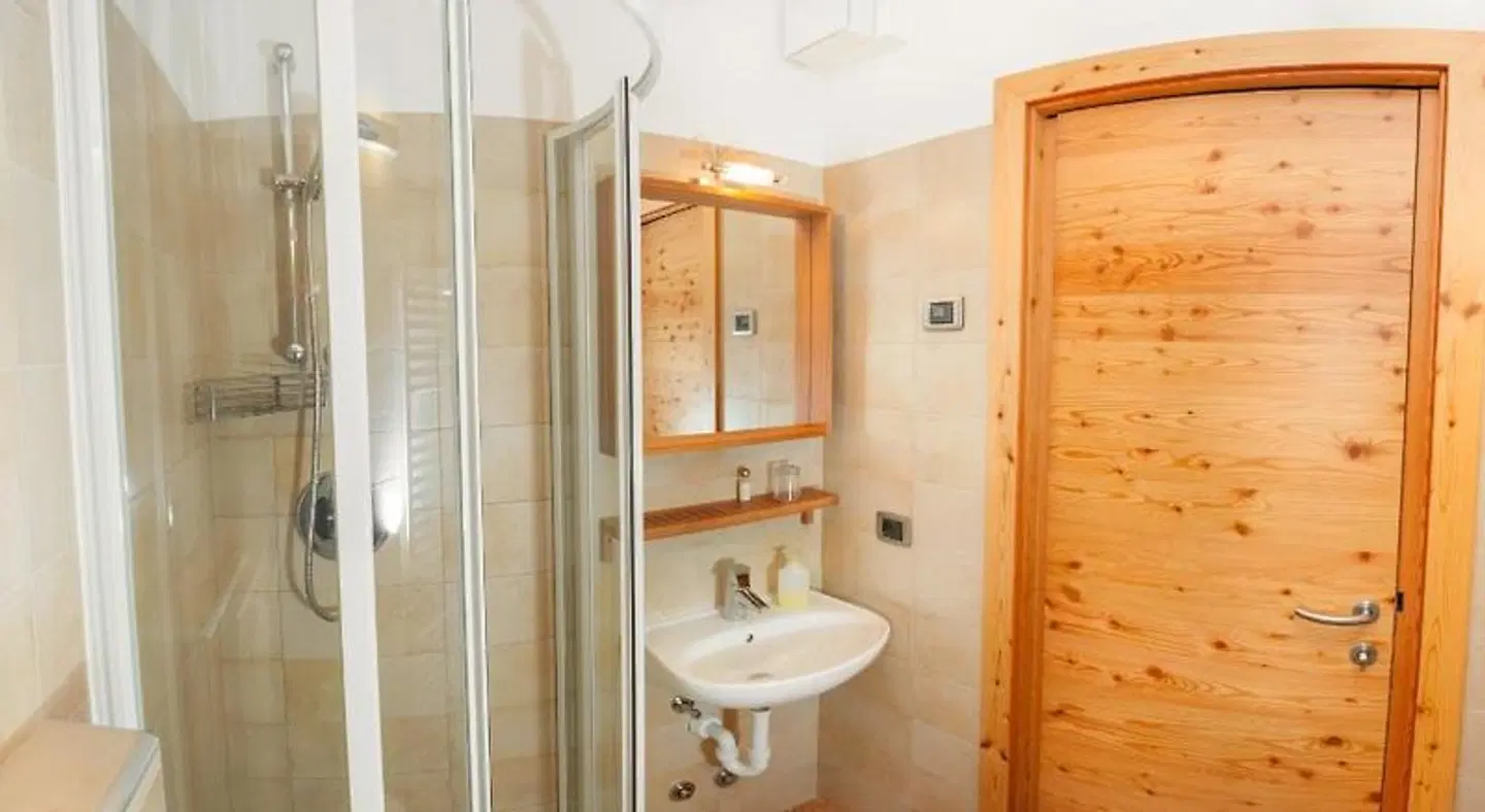 Agritur Casteller Badezimmer