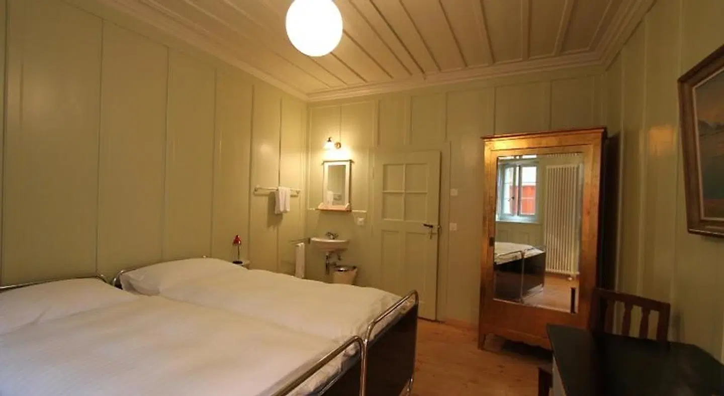 Hotel Restaurant Schwert Thun ROOM_EXAMPLE