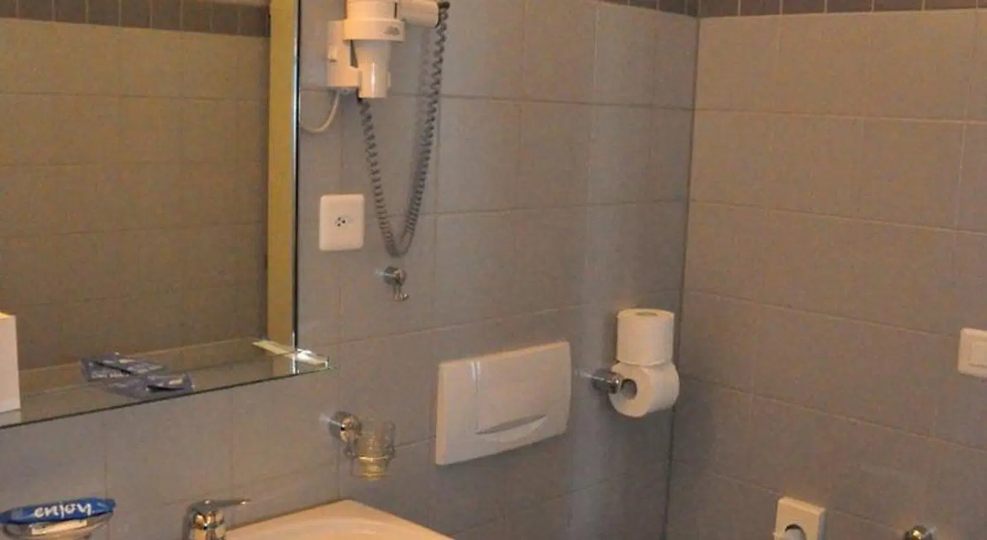 Landgasthof Hotel Menzberg Badezimmer