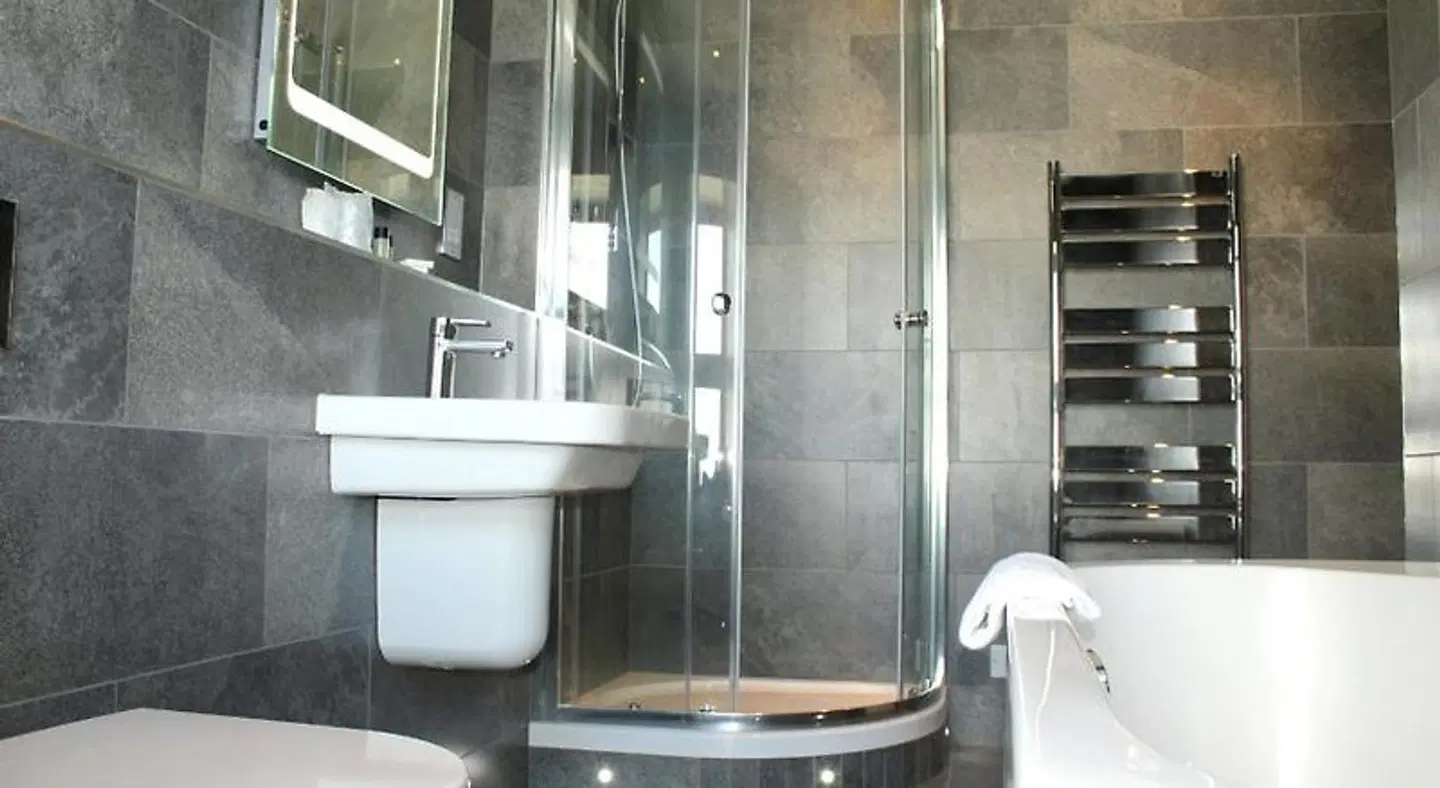 Land's End Hotel Badezimmer