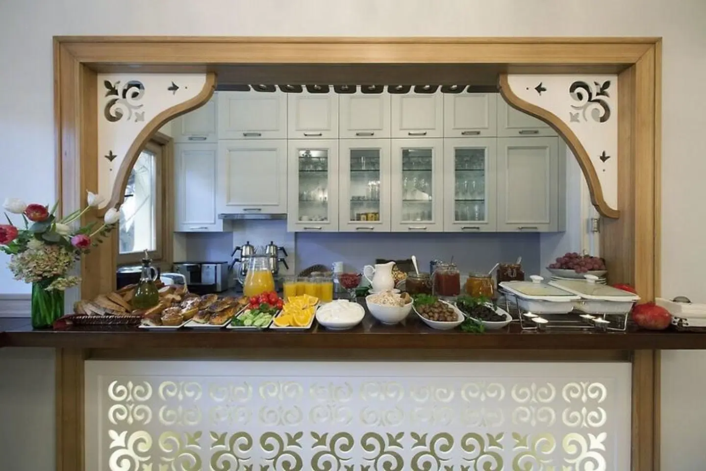 Hotel Empress Zoe Restaurant