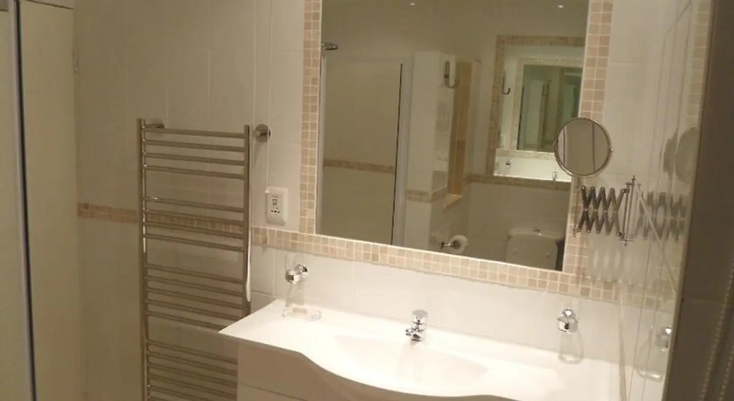 Penguinden Accommodation and Apartments Badezimmer