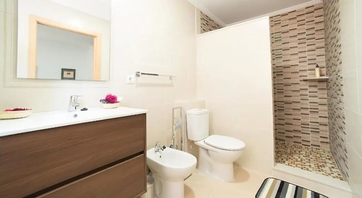 Mitre Paterna Inn Badezimmer