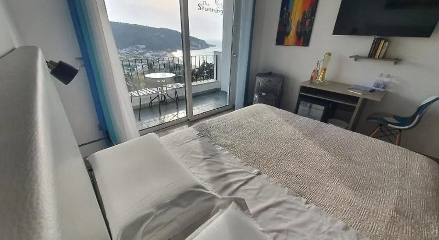 The Stunning B&B ROOM_EXAMPLE