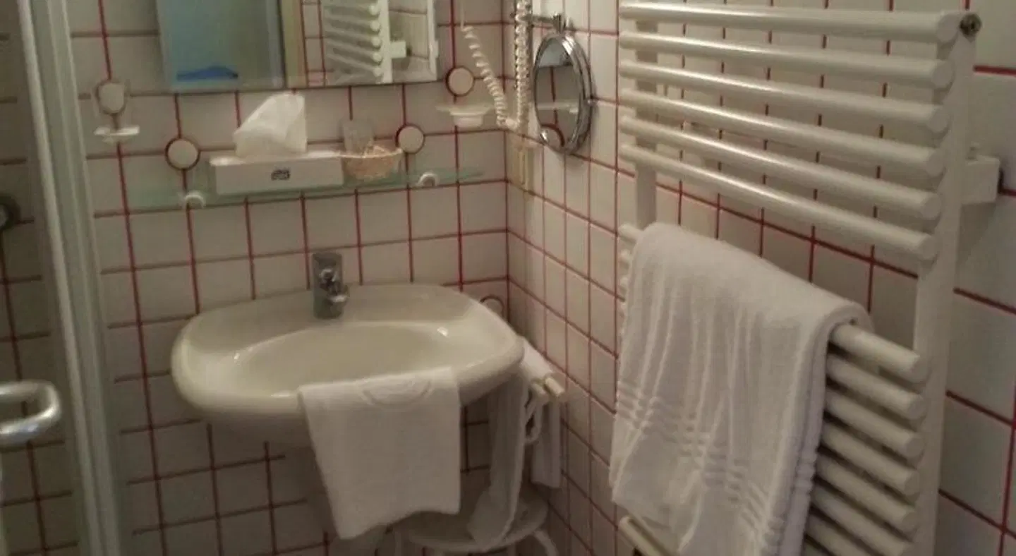 Hotel Attersee Badezimmer